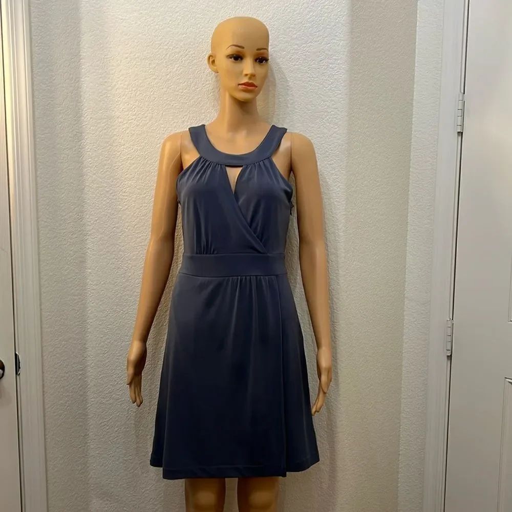 Banana Republic Dress Sz 4 Gray Cutout Scoop Neck Sleeveless Slimming Side Wrap